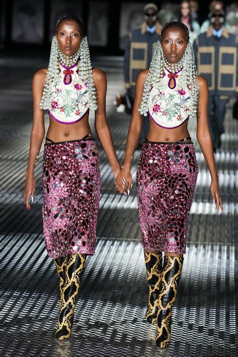 gucci twin models|gucci twins runway.